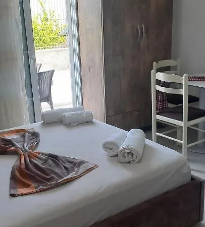 Casa de hóspedes Arjan Dyli