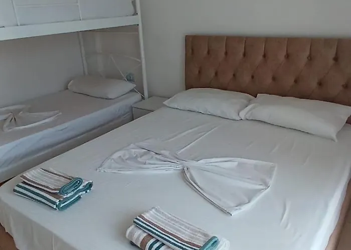Guest house Arjan Dyli 3*