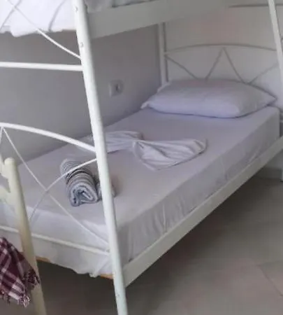 Arjan Dyli Guest house