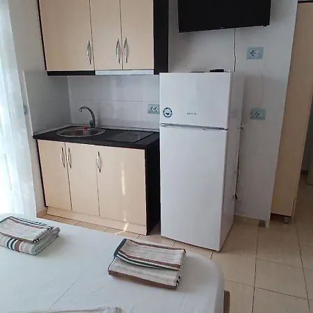 Guest house Arjan Dyli