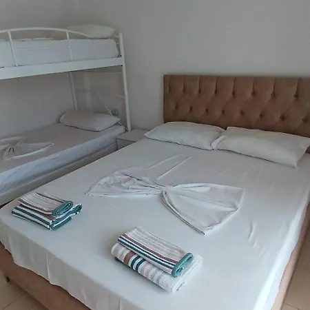 Guest house Arjan Dyli 3*
