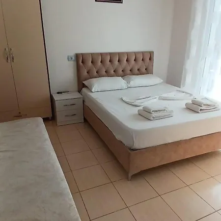 Arjan Dyli Guest house